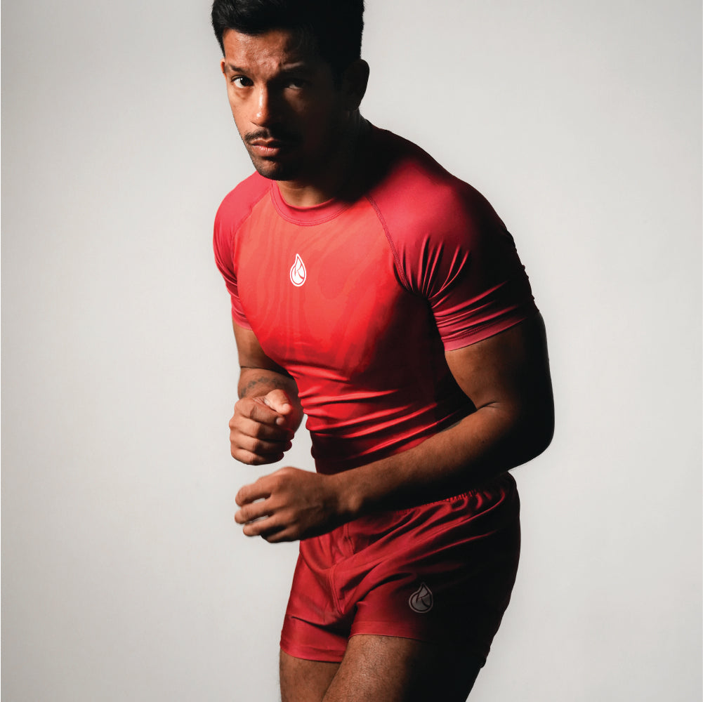 26/27 RASHGUARD • CRIMSON NOIR