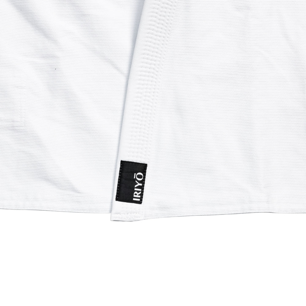 IRIYŌ 2.0 入用 • Essentials Kimono (White)